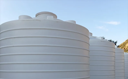 西和塑料大桶怎么选?PE/PP材质区别及选购指南 西和塑料大桶怎么选?PE/PP材质区别及选购指南